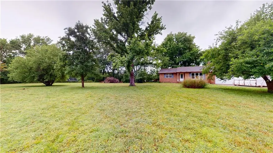 500 S Second Street, Sheldon, MO 64784 - #3