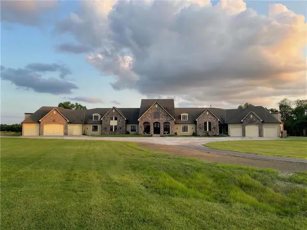 27589 W 151st Street, Olathe, KS 66061