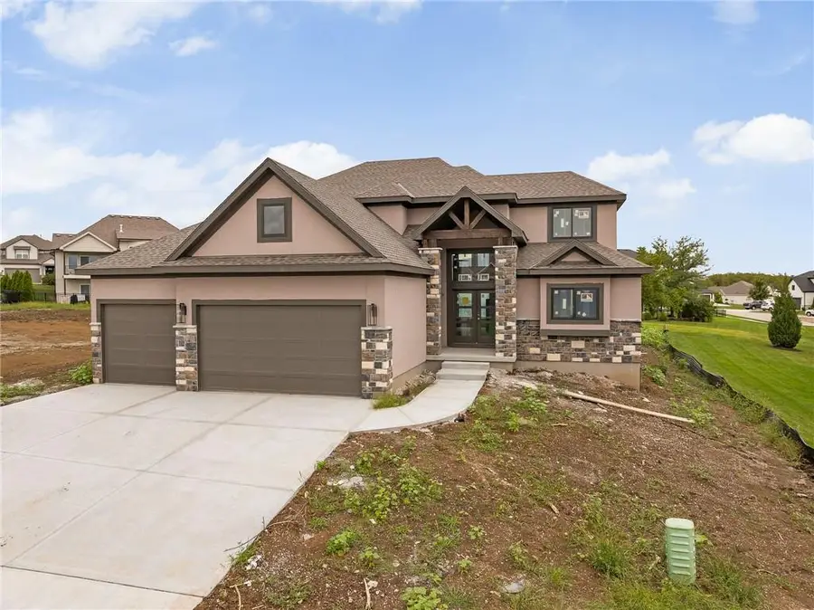 1000 Rannoch Drive, Raymore, MO 64083 - #2