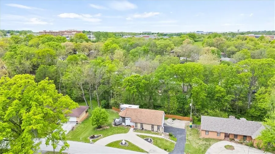 8731 Greeley Drive, Kansas City, KS 66109 - #2