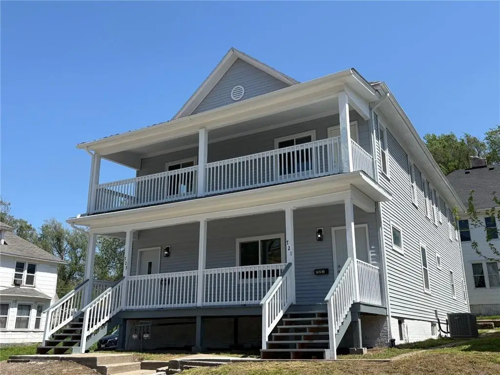 721 N 10th Street, Saint Joseph, MO 64501 - #1