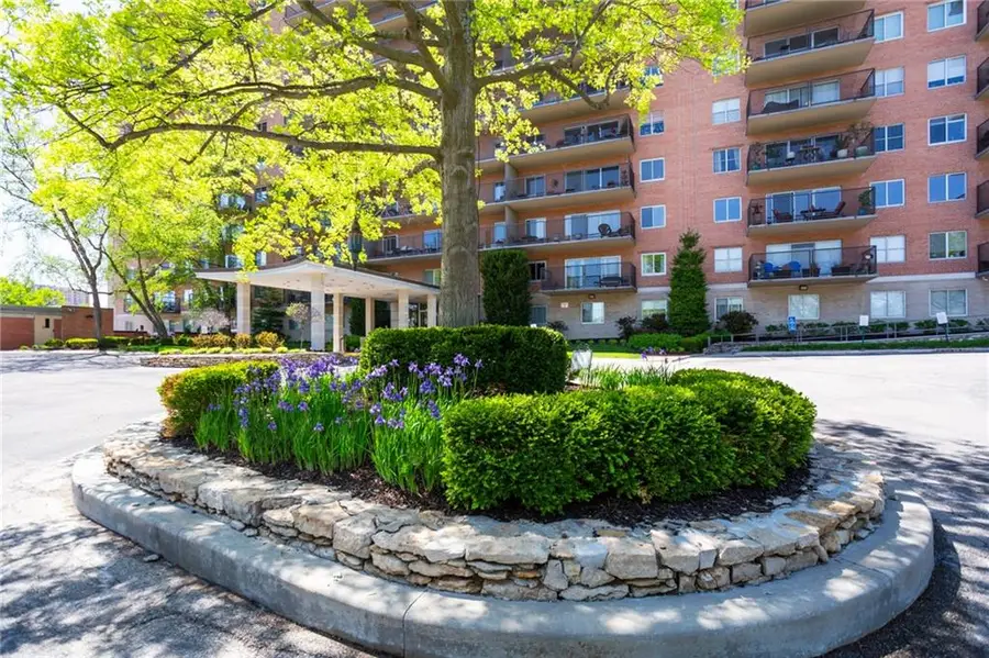 4550 Warwick Boulevard #408, Kansas City, MO 64111 - #3