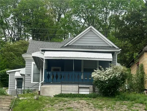 5715 King Hill Avenue, St Joseph, MO 64504