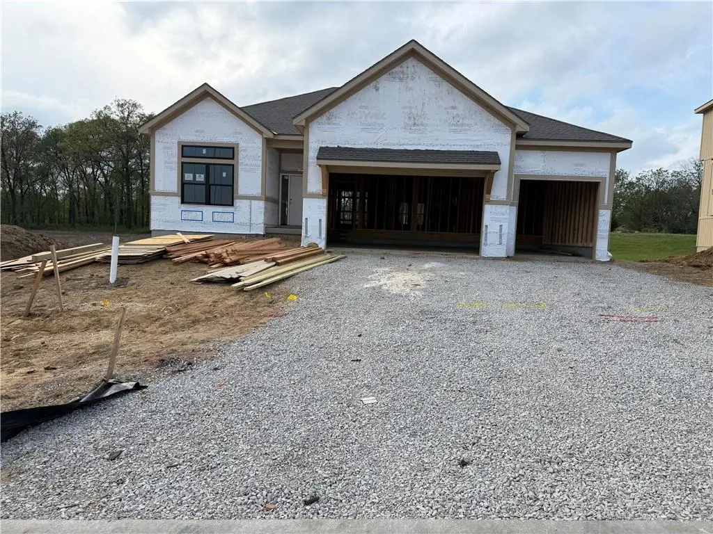 8222 NW 90th Terrace, Kansas City, MO 64153 - #1