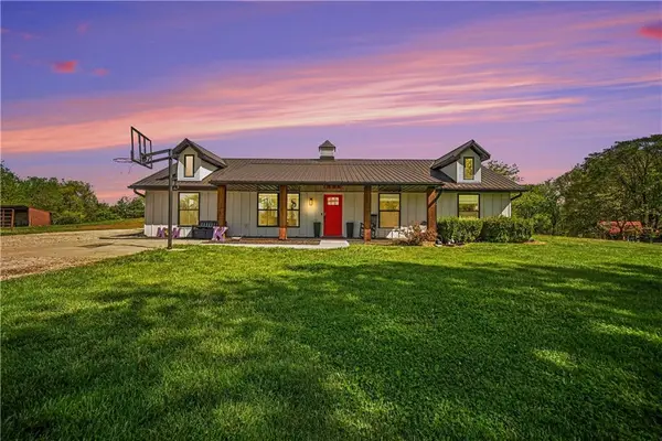 19810 192nd Street, Holt, MO 64048