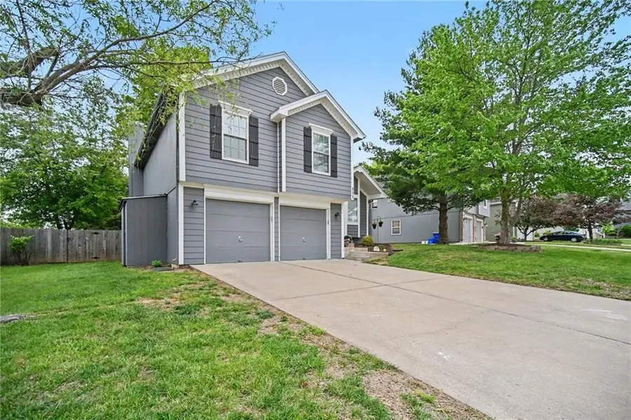 909 NE Michael Drive, Lees Summit, MO 64086 - #3