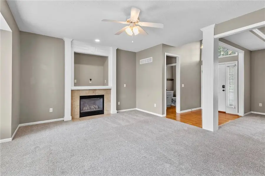15371 S Navaho Drive, Olathe, KS 66062 - #3