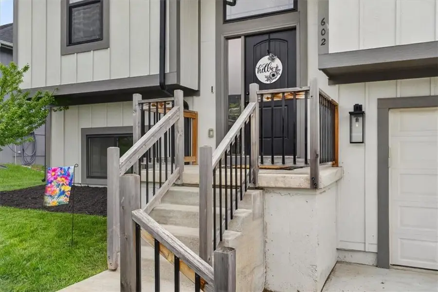 602 Ridgeview Drive, Grain Valley, MO 64029 - #2