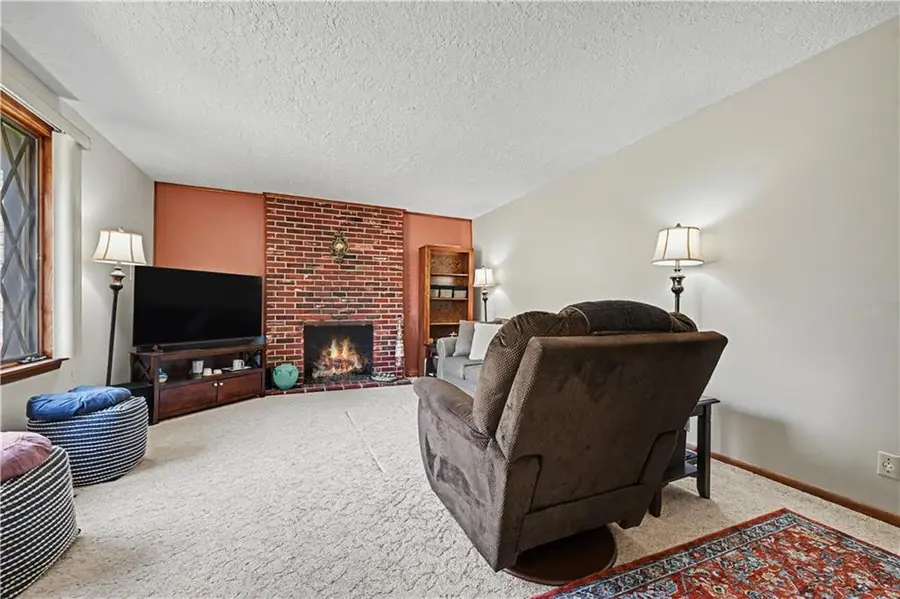 505 E 97th Street, Kansas City, MO 64131 - #2