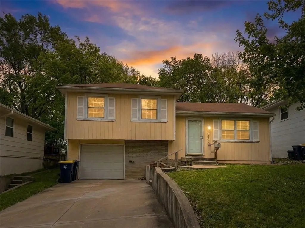 4831 N Manchester Avenue, Kansas City, MO 64119 - #1