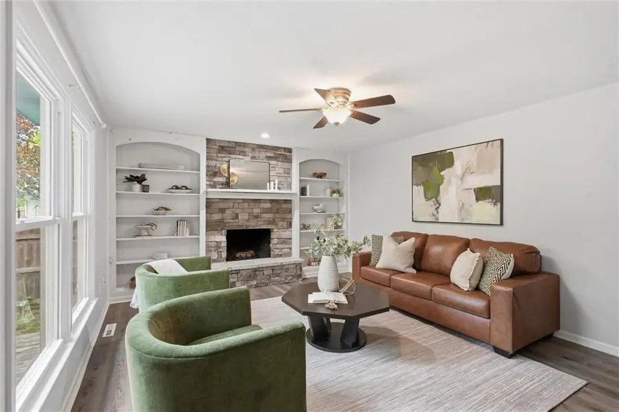 1021 S Clairborne Road, Olathe, KS 66062 - #3