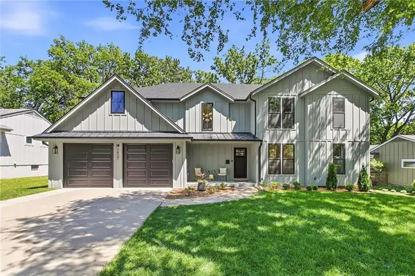 7927 Chadwick Street, Prairie Village, KS 66208