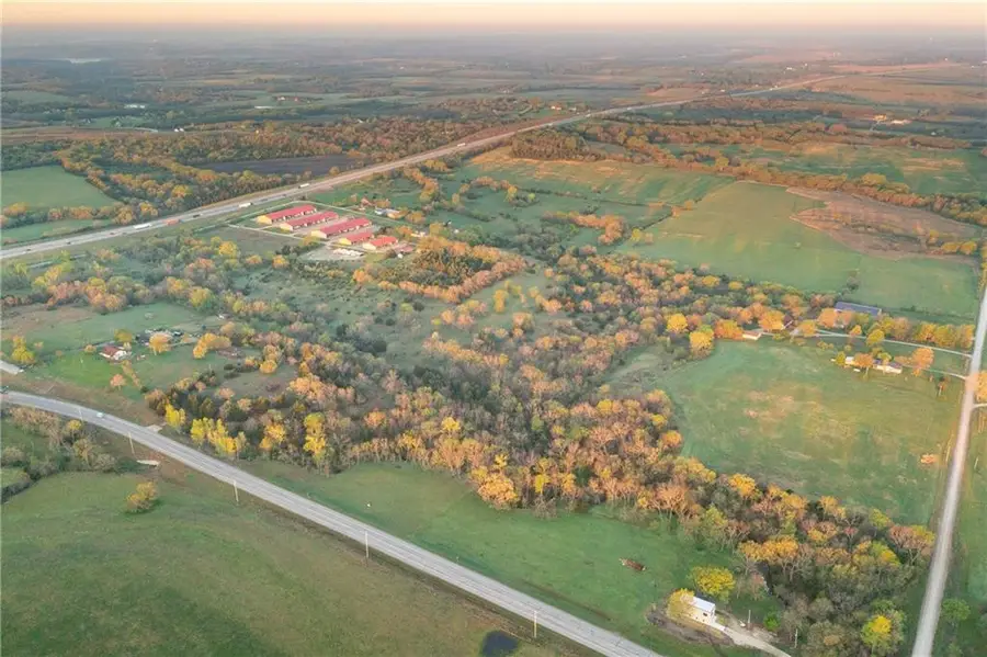 000 E 600 Road, Lecompton, KS 66050 - #2