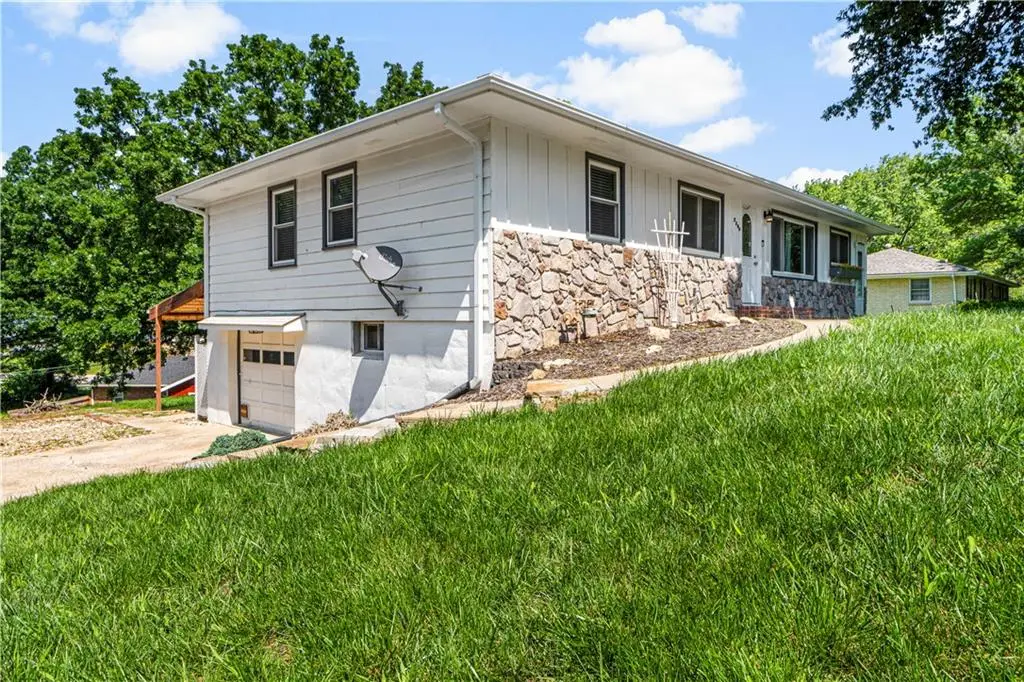 2800 S Cedar Crest Terrace, Independence, MO 64057 - #1