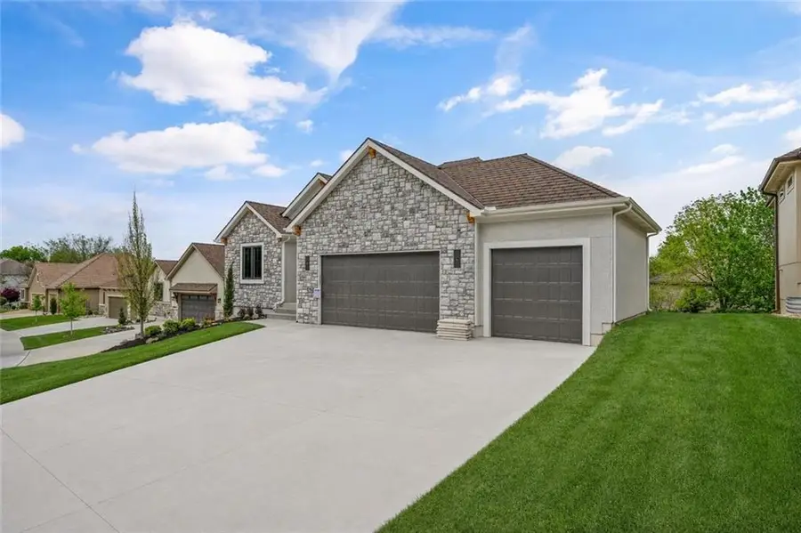 4363 NE Hideaway Drive, Lees Summit, MO 64064 - #2