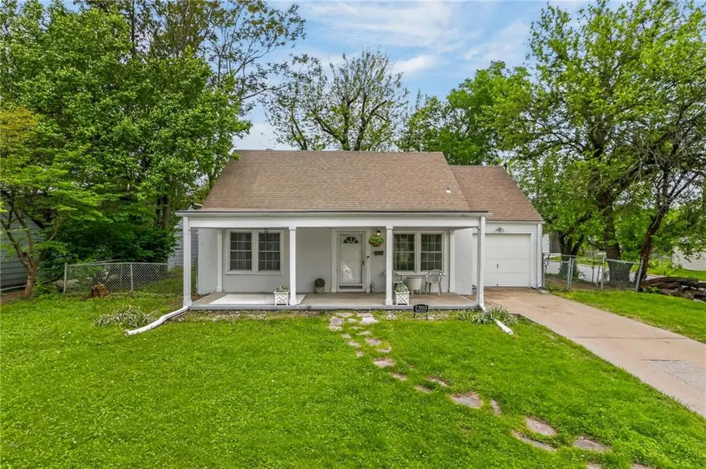 7300 Wyandotte Street, Kansas City, MO 64114 - #1