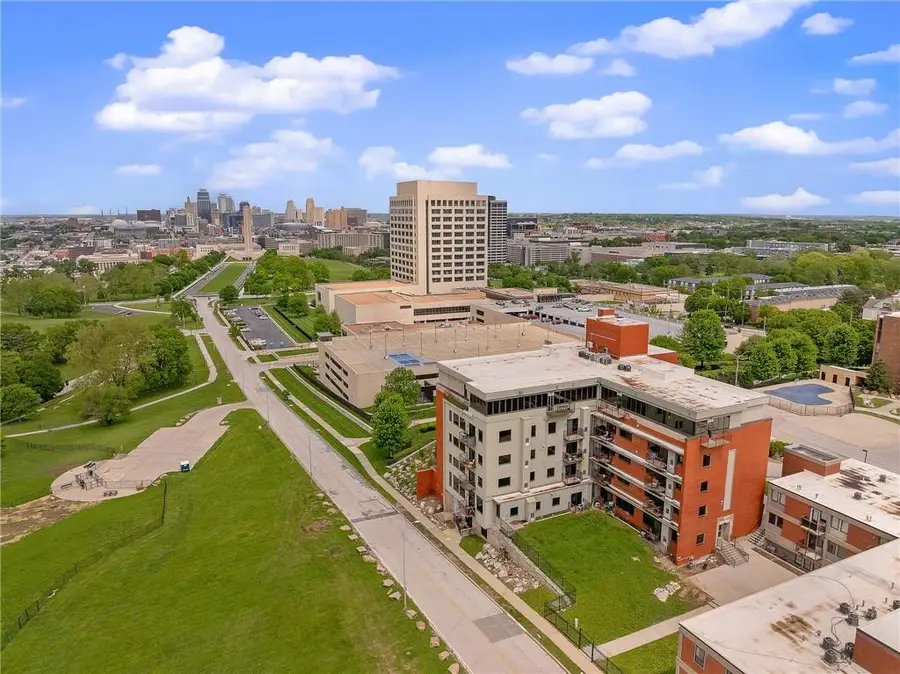2940 Baltimore Avenue #1404, Kansas City, MO 64108 - #3