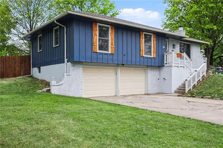 518 S Franklin Street, Raymore, MO 64083 - #2