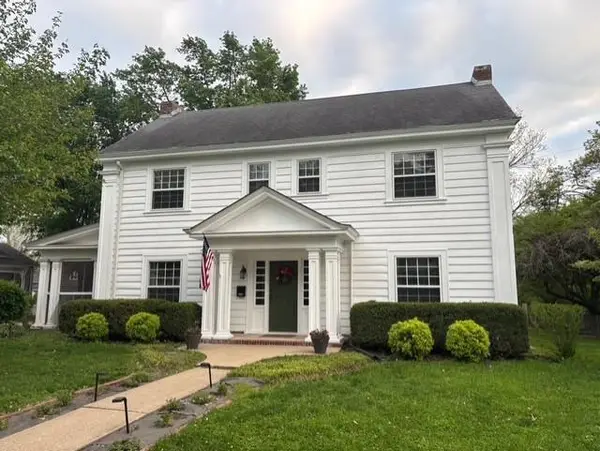 1527 South Street, Lexington, MO 64067