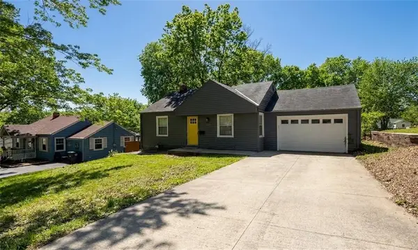 3203 NE 56 Th Street, Kansas City, MO 64119