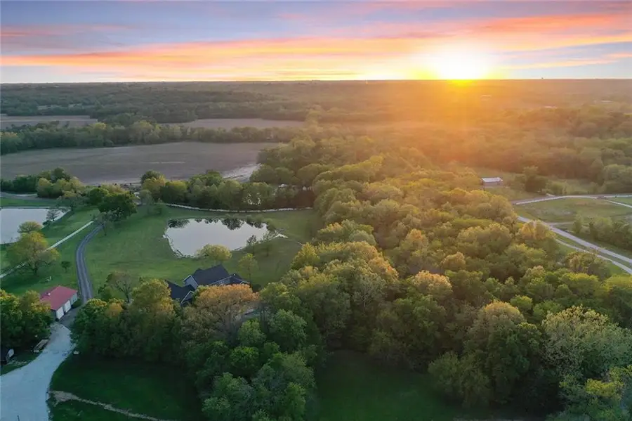 8611 S Stillhouse Road, Oak Grove, MO 64075 - #3