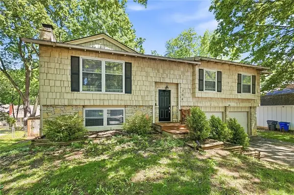 308 S Cardinal Drive, Olathe, KS 66062