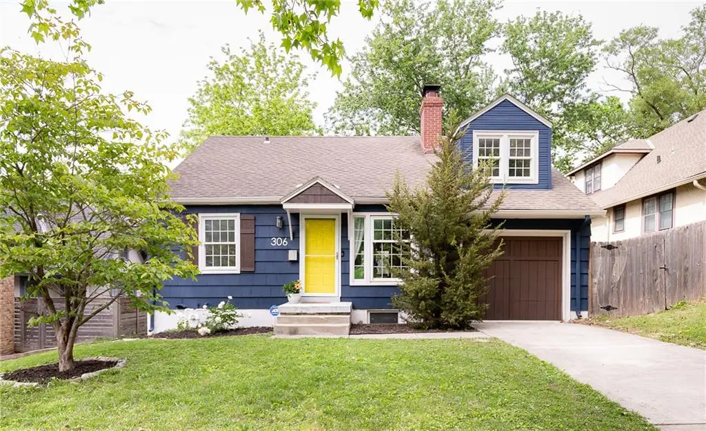306 E Dartmouth Road, Kansas City, MO 64113 - #1