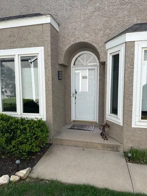 6711 W 126th Place, Leawood, KS 66209 - #2