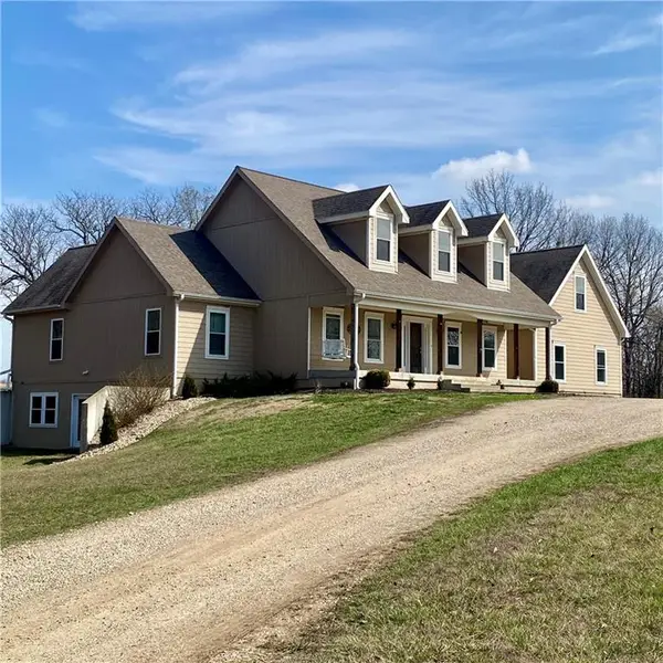 811 SW 1171st Road, Holden, MO 64040