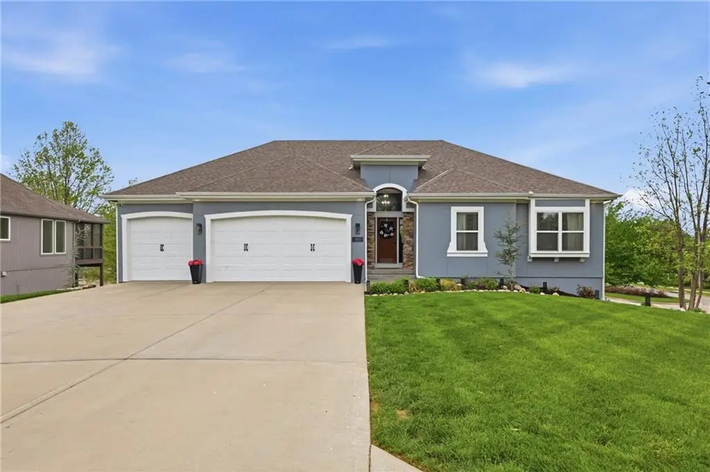 10512 N Euclid Avenue, Kansas City, MO 64155 - #1