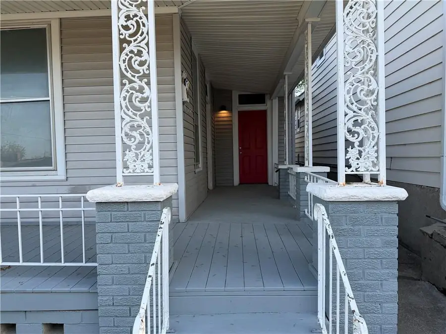 518 Barnett Avenue, Kansas City, KS 66101 - #2