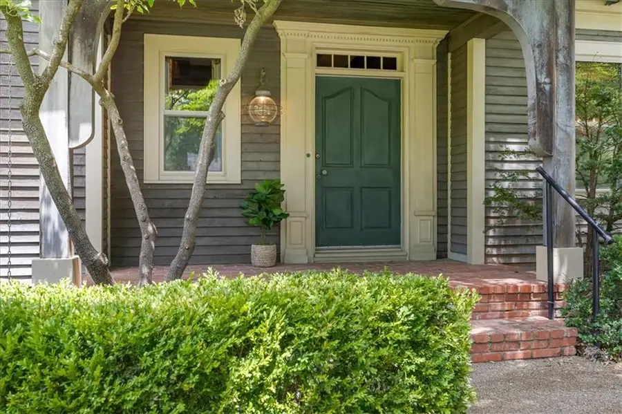 3510 W 102nd Street, Leawood, KS 66206 - #3