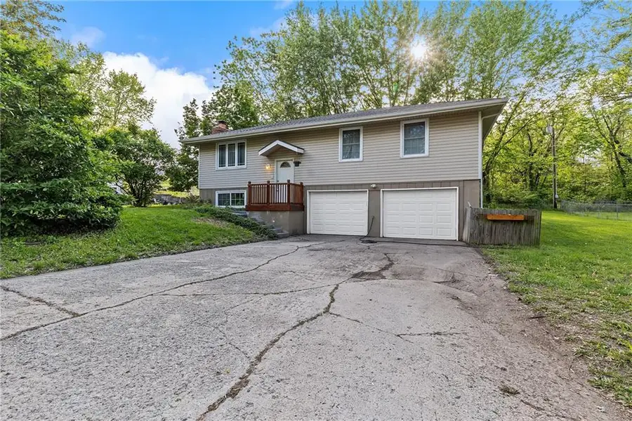 106 Kent Street, Wood Heights, MO 64024 - #2