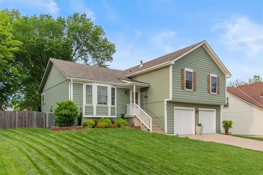 420 NE Victoria Circle, Lees Summit, MO 64086 - #3