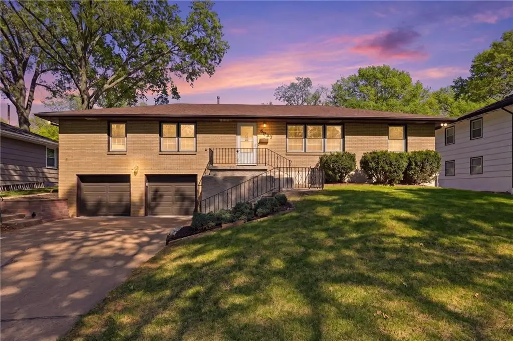 5037 N Michigan Avenue, Kansas City, MO 64118 - #1