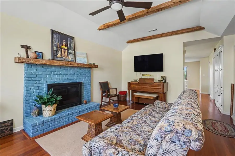 4217 Wimbledon Drive, Lawrence, KS 66047 - #3