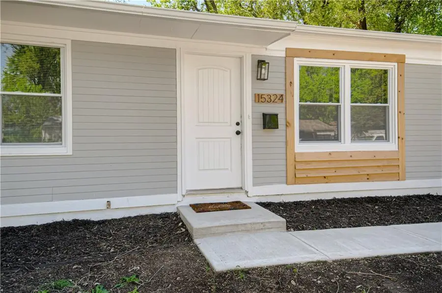 15324 Fuller Avenue, Grandview, MO 64030 - #3
