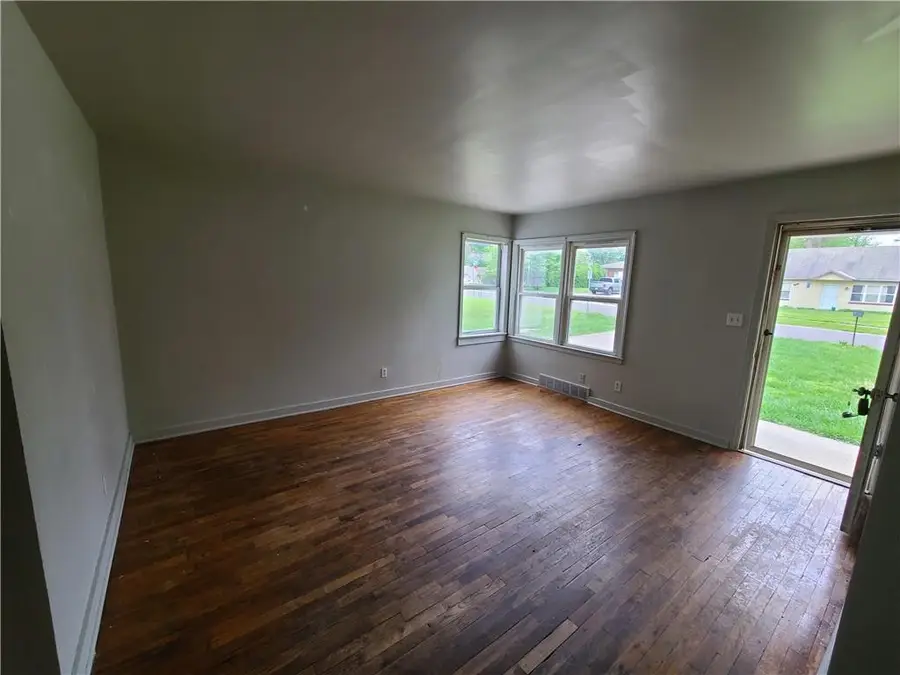 103 Grant Drive, Warrensburg, MO 64093 - #2