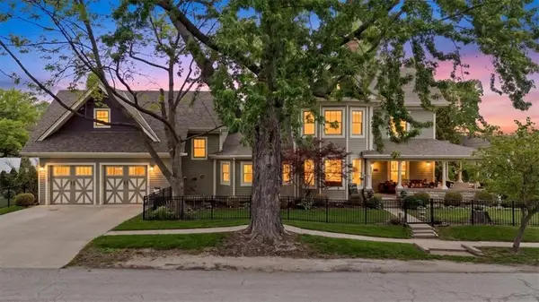 105 SW 15th Street, Blue Springs, MO 64015