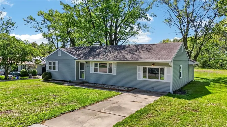 1901 Crestwood Drive, Harrisonville, MO 64701 - #3