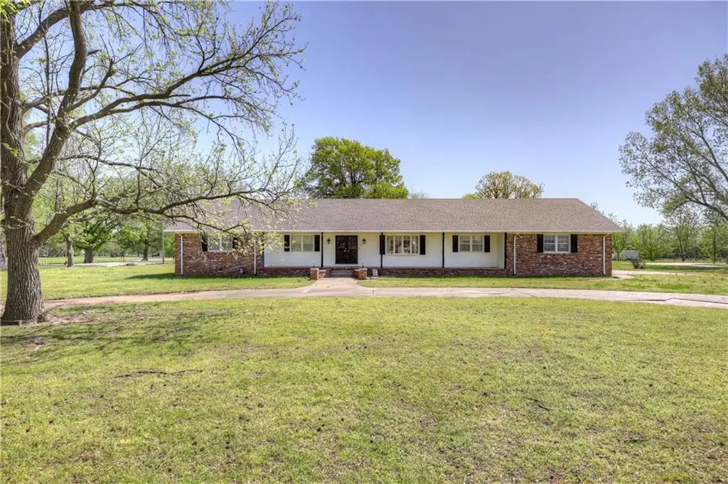 710 S Vermont Avenue, Columbus, KS 66725 - #1
