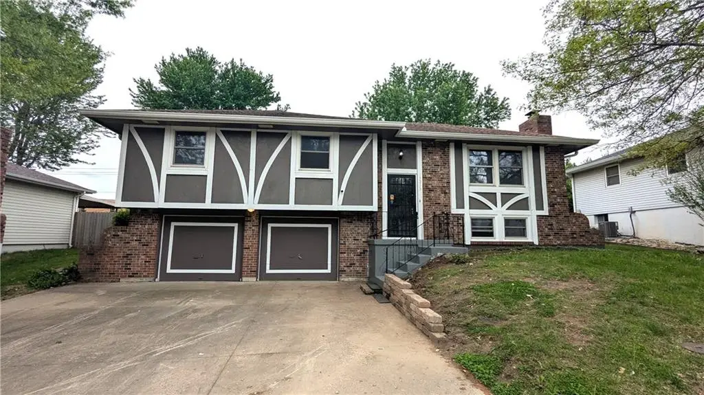 17213 E 6th Terrace Court N, Independence, MO 64056 - #1