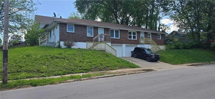 1301-1303 Topping Avenue, Kansas City, MO 64126 - #3