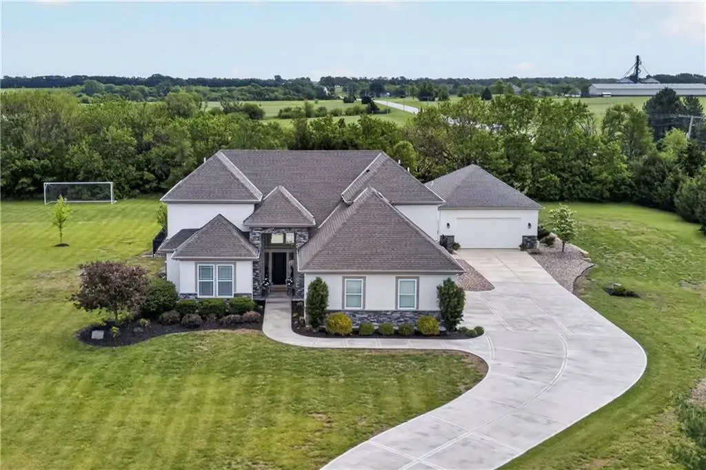 15063 Canton Road, Gardner, KS 66030 - #1