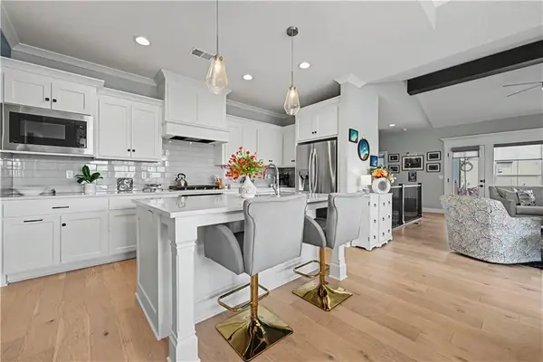 21909 W 82nd Terrace, Lenexa, KS 66220
