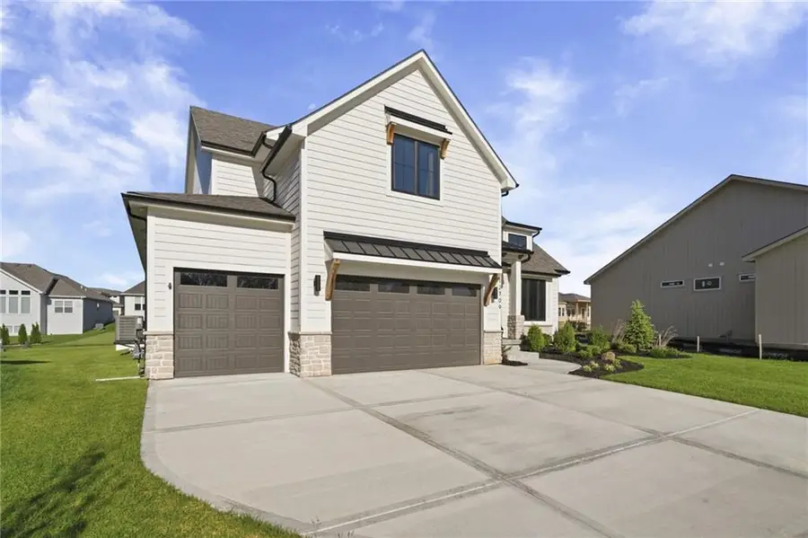 12709 W 174th Street, Overland Park, KS 66221 - #2