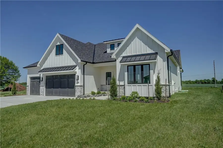 10 Red Fox Circle, Lake Winnebago, MO 64034 - #3