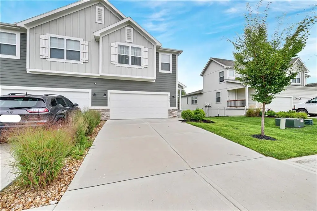 3807 SW Walsh Drive, Lees Summit, MO 64082 - #1