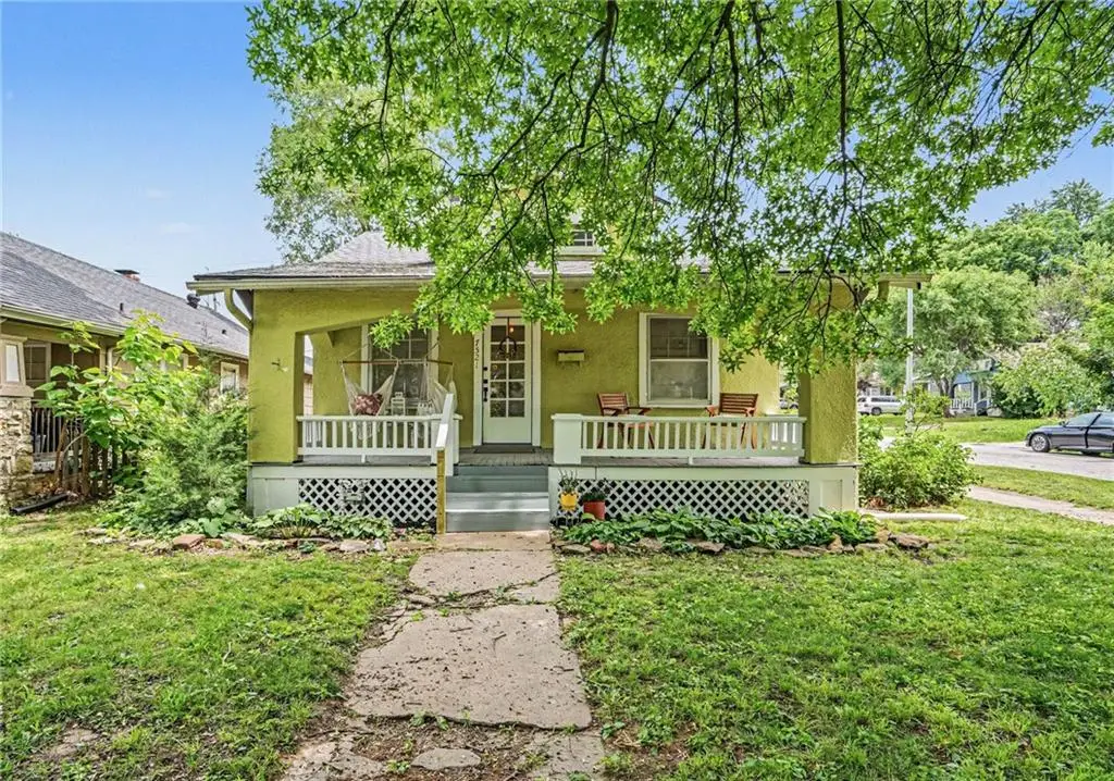 7521 Harrison Street, Kansas City, MO 64131 - #1