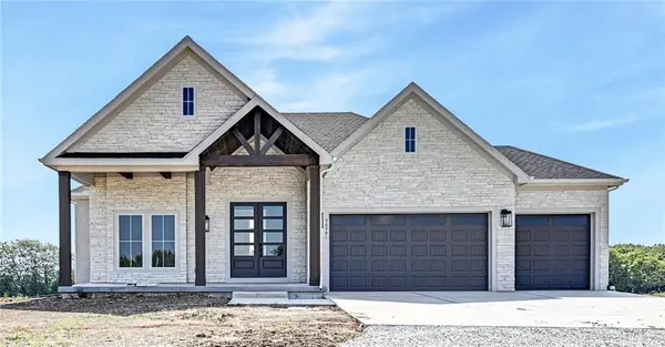 24621 W 60th Terrace, Shawnee, KS 66226